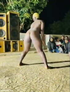 Pussy Exposed In Public As Naked Black Girl With Big Ass Entertains Guests In A Public Party (18+) Pussy Exposed In Public As Naked Black Girl With Big Ass Entertains Guests In A Public Party (18+)