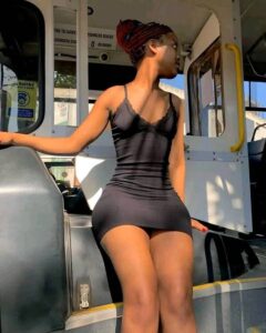 Get Connected To This Rich Sugar Mummy Online Now – She's Waiting For Your Chat ~ SugarMum This Rich Sugar Mummy In London, UK Needs A Serious Relationship With A Young Man - Are You Interested?