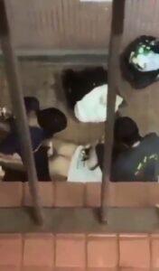Busted! Chinese Youths Having Threesome Sex In Public With A Girl With Big Ass (18+) Busted! Chinese Youths Having Threesome Sex In Public With A Girl With Big Ass (18+)