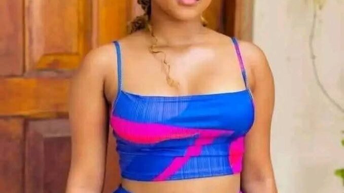 Chat Live With This Rich Single Sugar Mummy Ready To Pay Her Sugar Boy $6000/Month