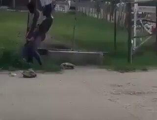 Mad Man Caught Having Sex With Mad Woman In Public (18+)
