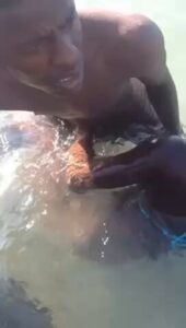 Mzansi Couple Having Sex On The Beach In Public (18+) Mzansi Couple Having Sex On The Beach In Public (18+)