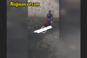 One Boobs Popped Out As Two Black Girls Fight