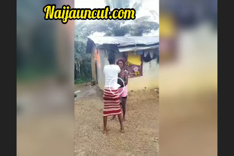 Two African Girls Public Fight Boobs Out