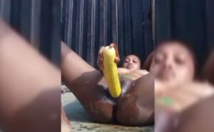 Horny Girl Using Big Cucumber On Her Pussy Horny-Girl-Using-Big-Cucumber-On-Her-Pussy