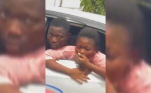 Cab Driver Caught Fucking Passenger In Mushin Lagos Cab Driver Caught Fucking Passenger In Mushin Lagos