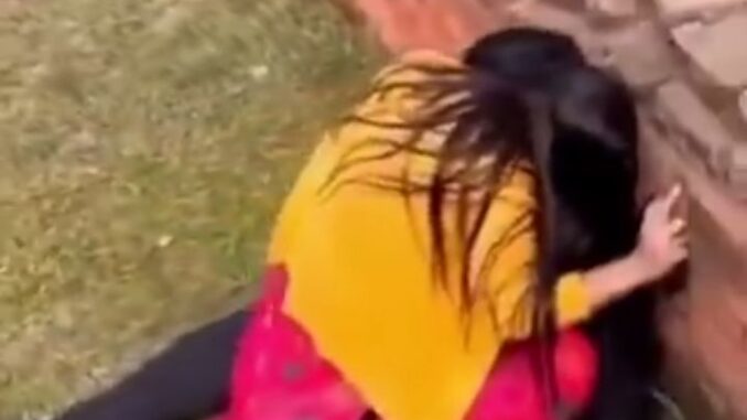 Crazy Indian Couple Having Sex In Public (18+)